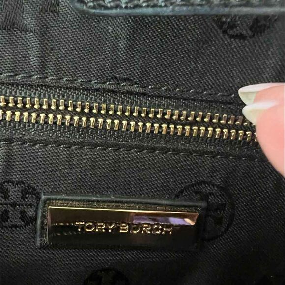 Tory Burch Designer Quilted Leather Fleming tote purse handbag - Picture 3 of 10